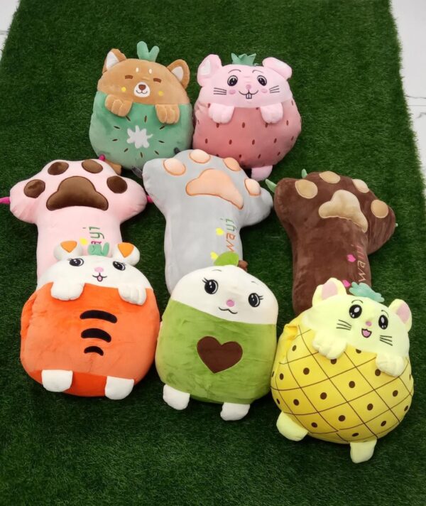 Pillow with blanket for kids Pls note it's original Importer quality n not copy Paw design available